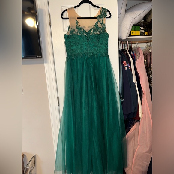 Formal Dress - Picture 2 of 3